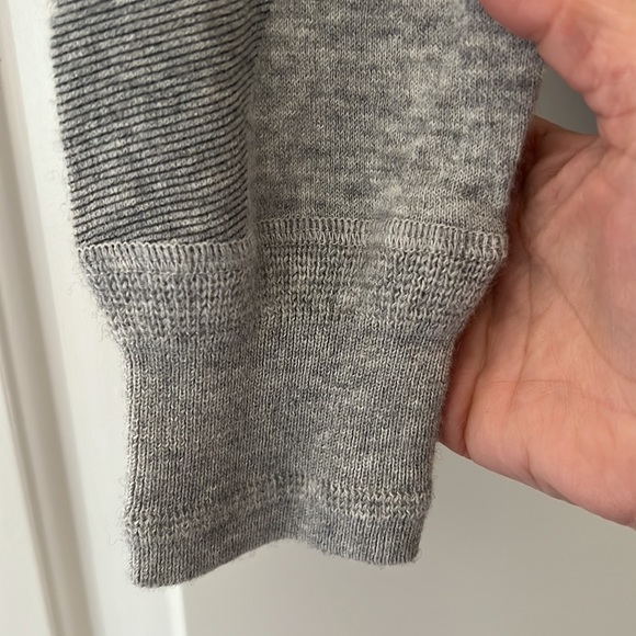 Burberry  Brit Blouse  excellent condition size medium. - Picture 5 of 8